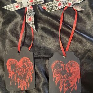 Hot-topic Red and Black Decor-home-accesories